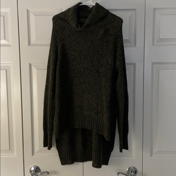 Army green and black scoop neck sweater - Picture 1 of 1